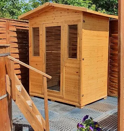 Pinkoczi Apartmanhaz شقة Balatonalmádi